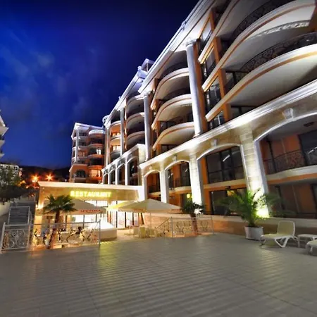 Menada Admiral Aparthotel