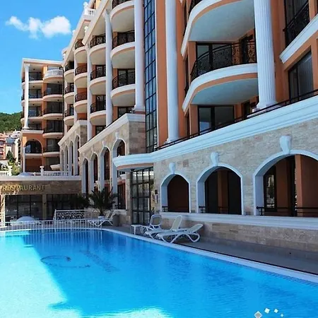 Menada Admiral Aparthotel