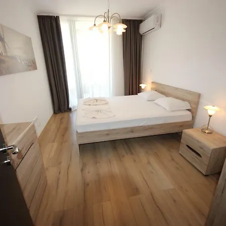Aparthotel Menada Admiral 3*