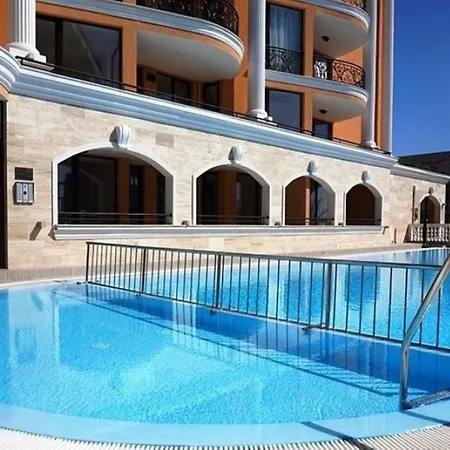 Menada Admiral Aparthotel
